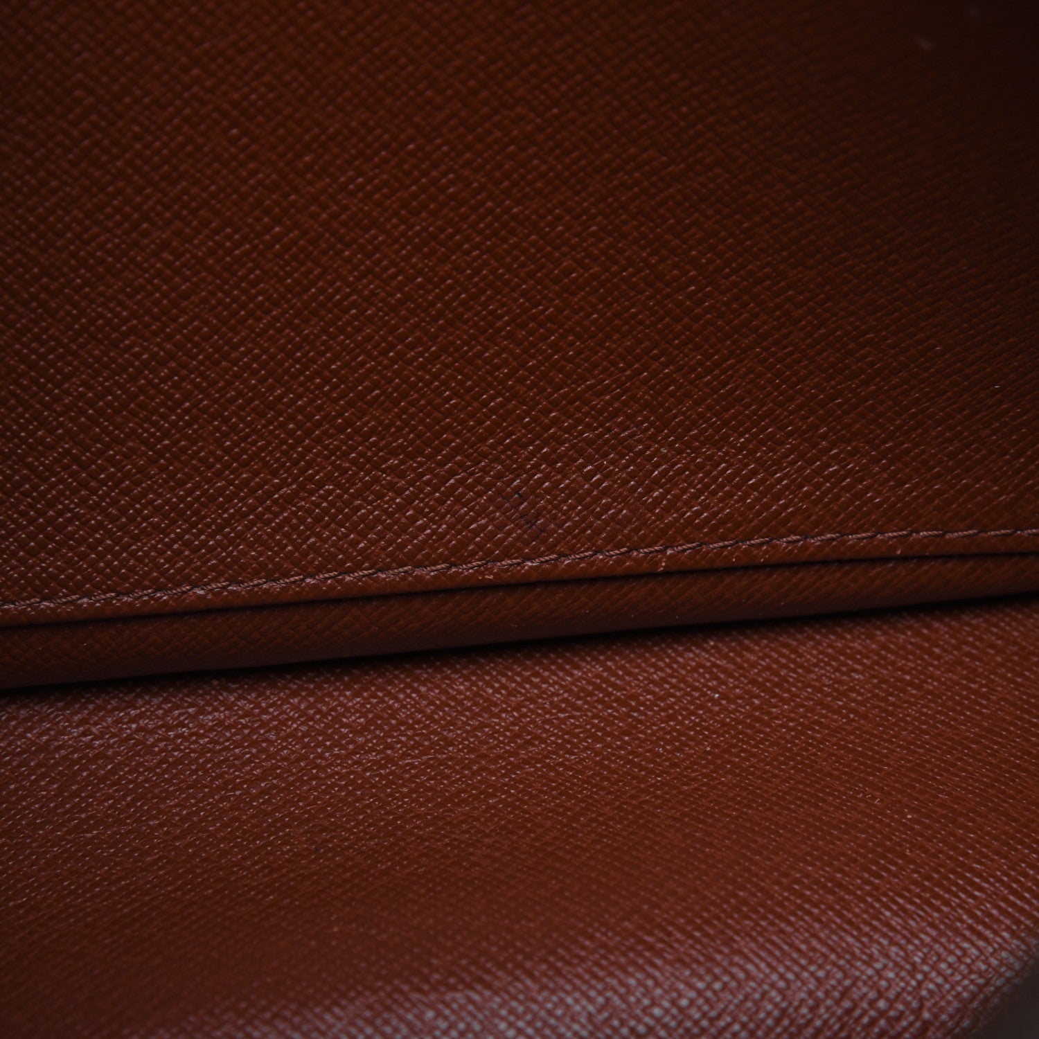 Louis Vuitton Monogram Cite MM 9 of 31