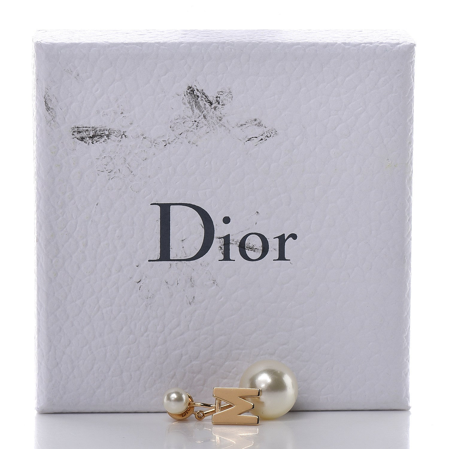 Christian Dior Pearl My ABCDior M Tribale Earring Gold 5 of 5