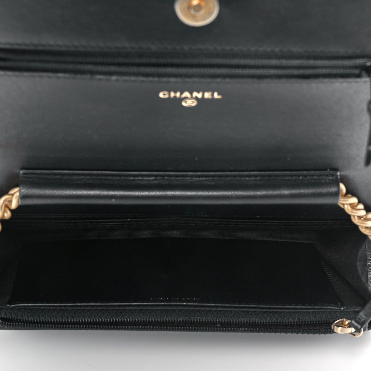 Calfskin Chevron Boy Wallet On Chain WOC Black