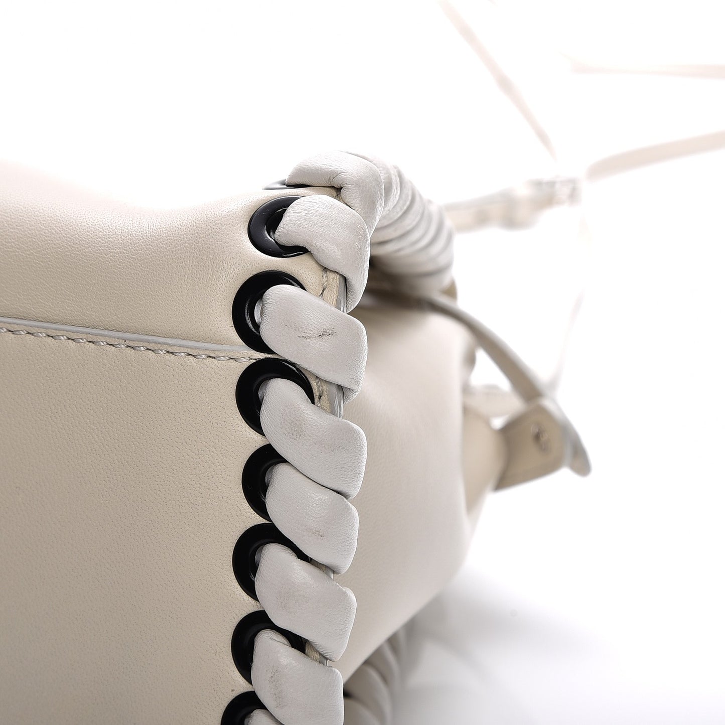 Nappa Lace Up Mini Peekaboo Iconic Satchel Bianco Carta