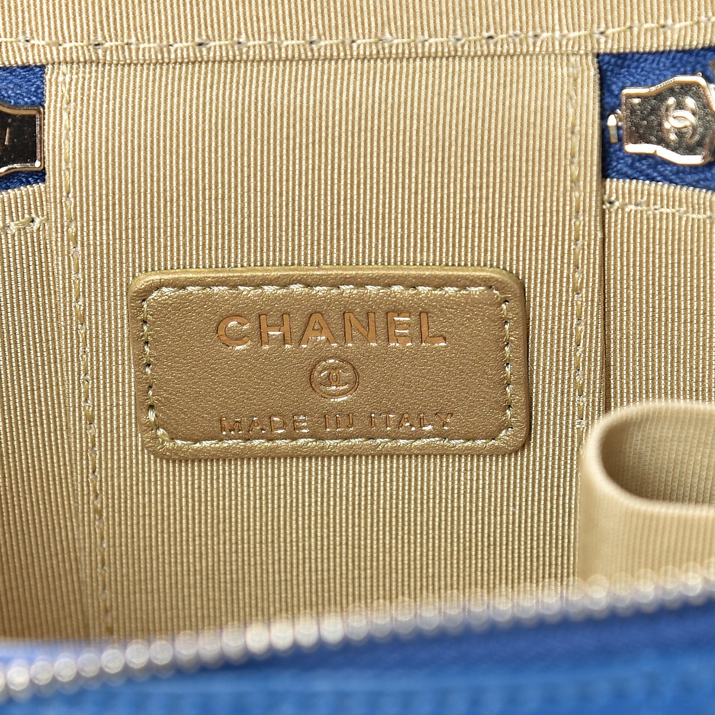 Lambskin Quilted Pearl Crush Mini Vanity Case With Chain Blue