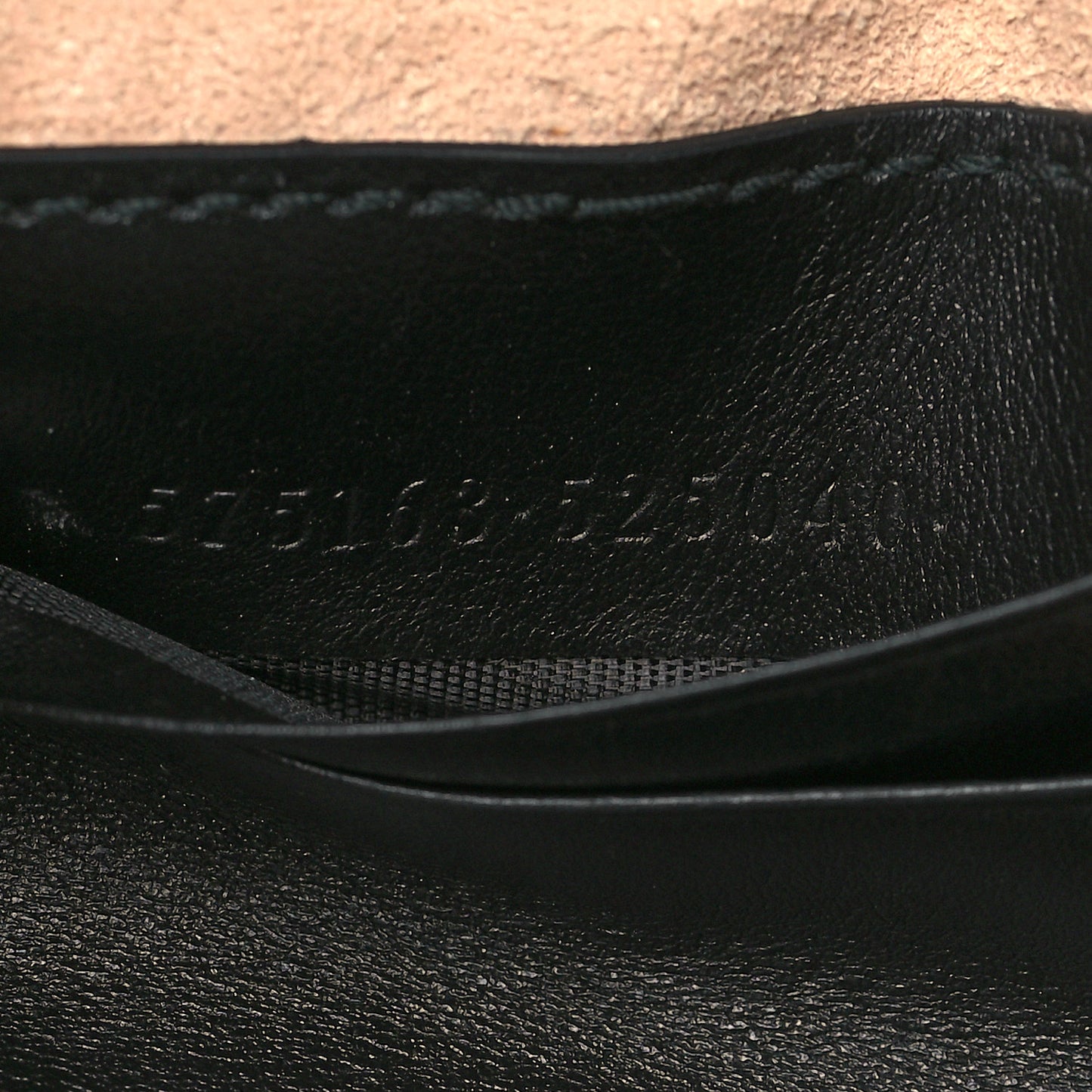 Calfskin Matelasse Mini GG Marmont 2.0 Bucket Bag Black