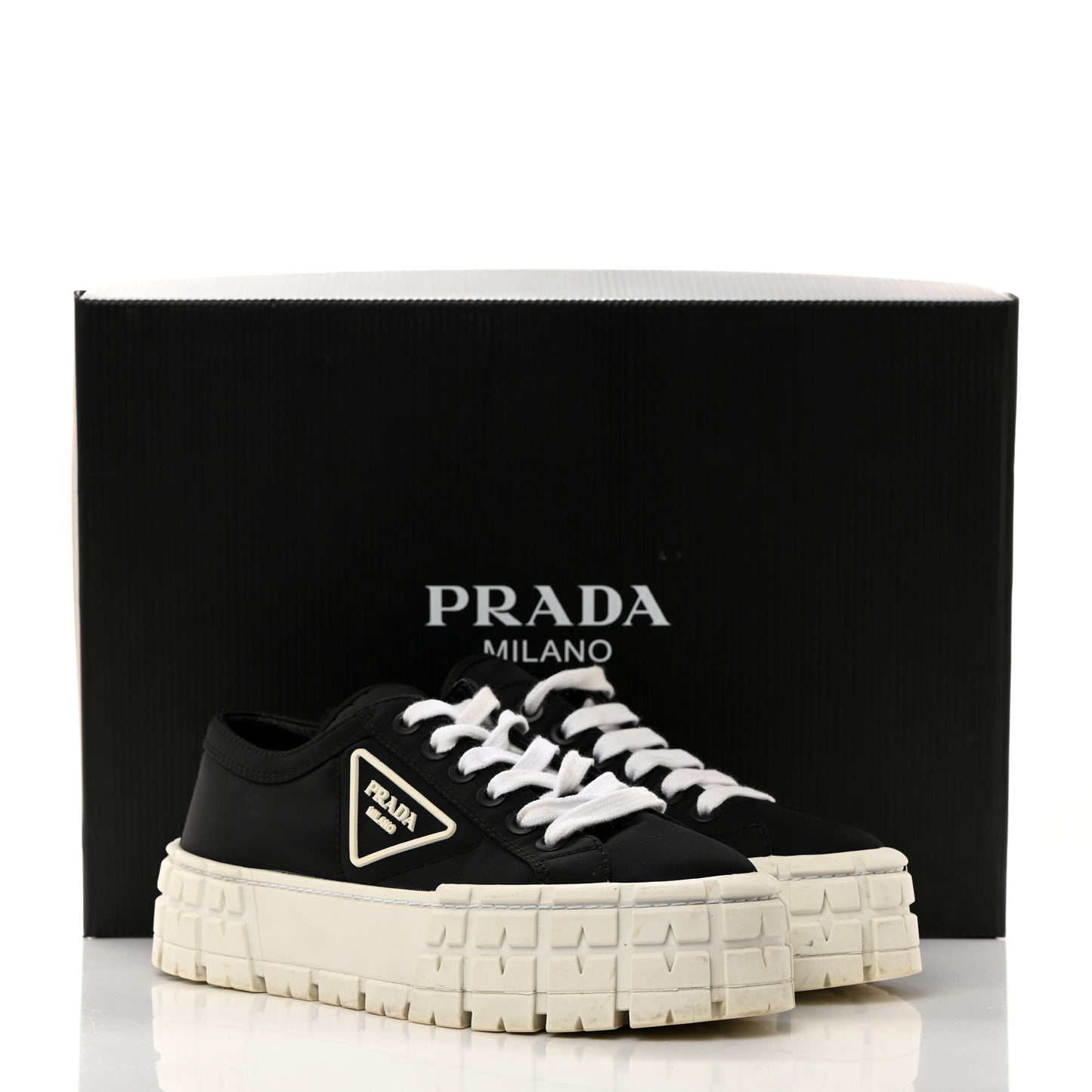 Re-Nylon Gabardine Triangle Logo Double Wheel 50mm Sneakers 39 Black