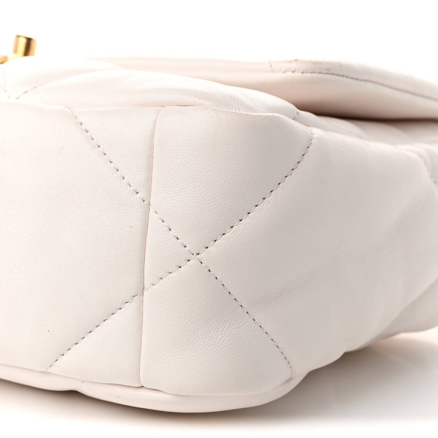 Lambskin Quilted Medium Chanel 19 Flap White
