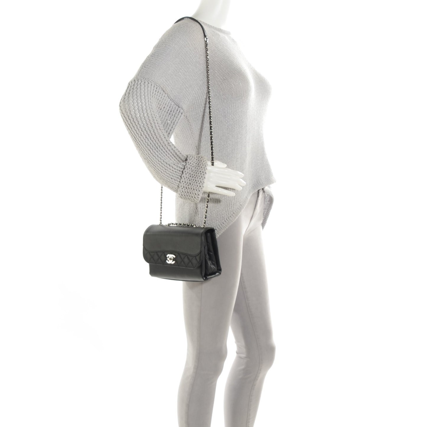 Calfskin Mini Tramezzo Flap Black
