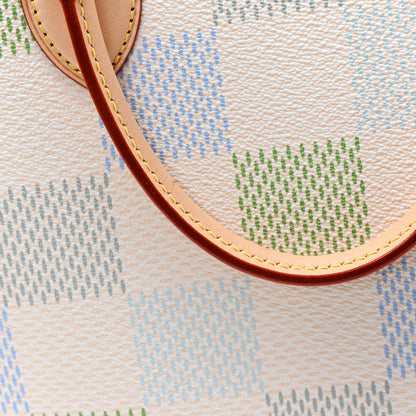 Louis Vuitton Damier Giant Onthego MM Pistachio 10 of 10