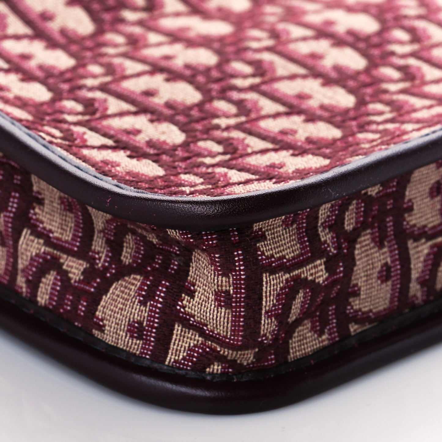 Oblique Diorquake Clutch Burgundy