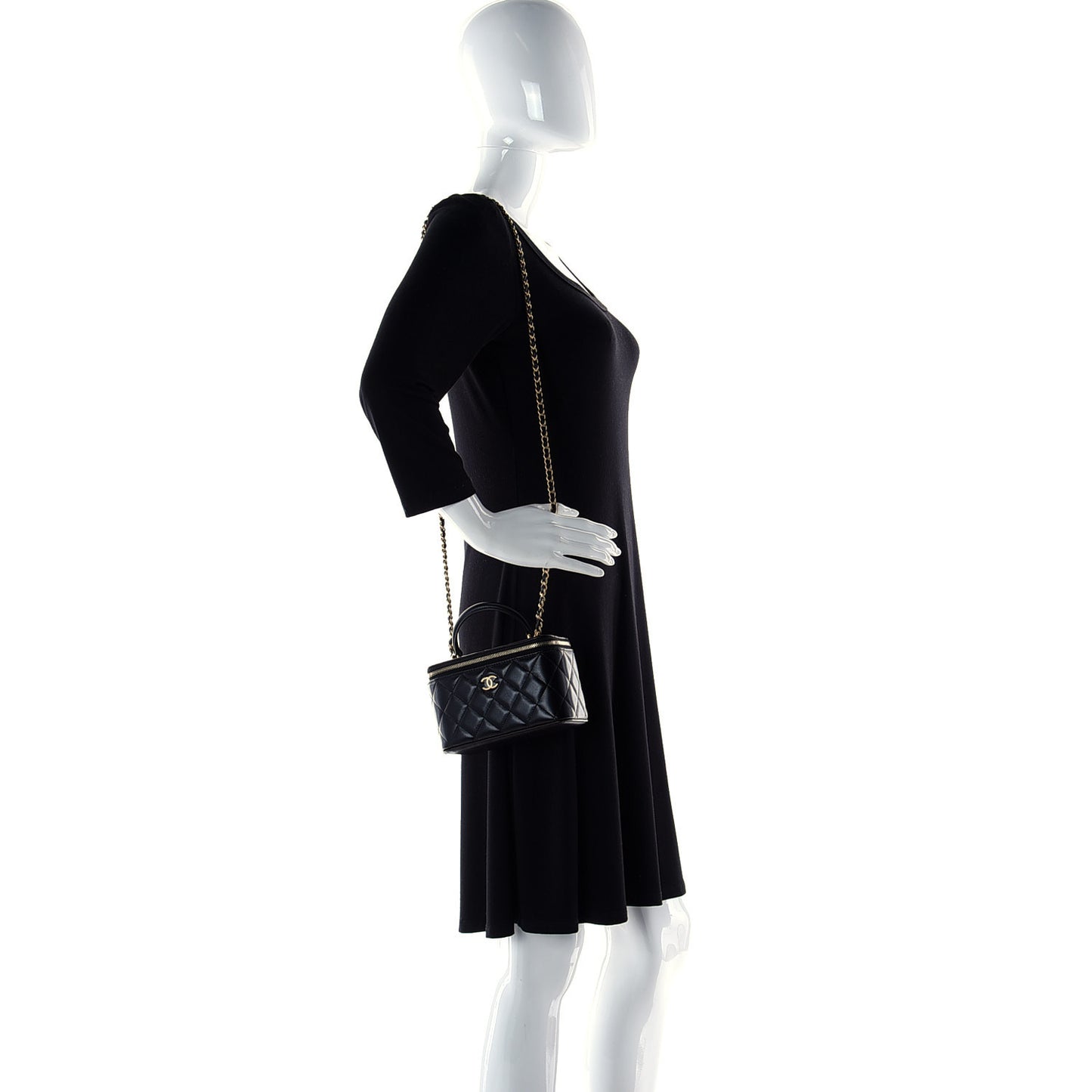 Lambskin Quilted Small Top Handle Vanity Case With Chain Black