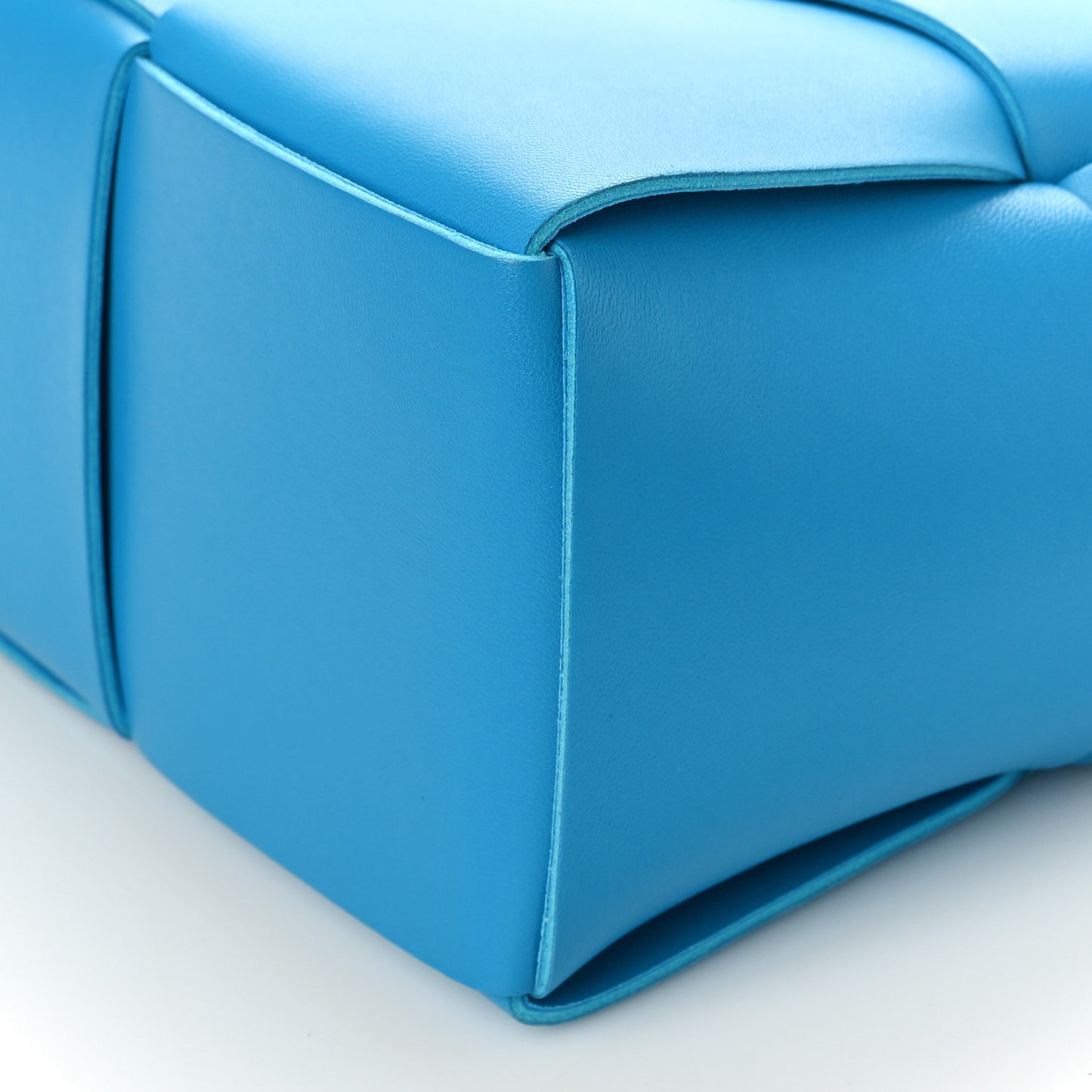 Nappa Maxi Intrecciato Small Arco Tote Pool