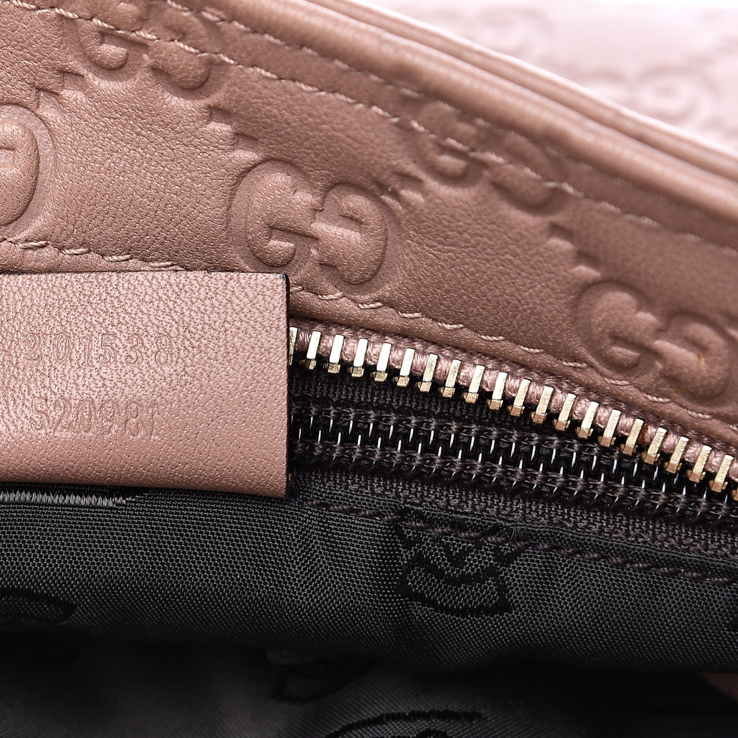 Gucci Guccissima Small Flat Messenger Bag Pink 8 of 14