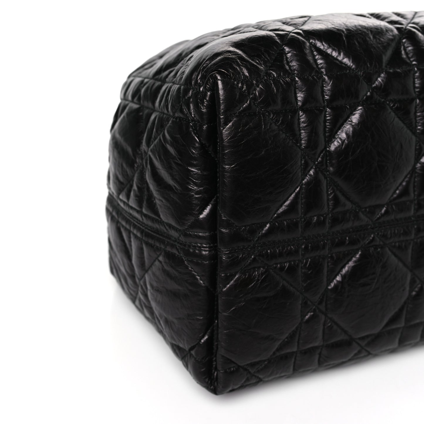 Crinkled Calfskin Macrocannage Large Toujours Black