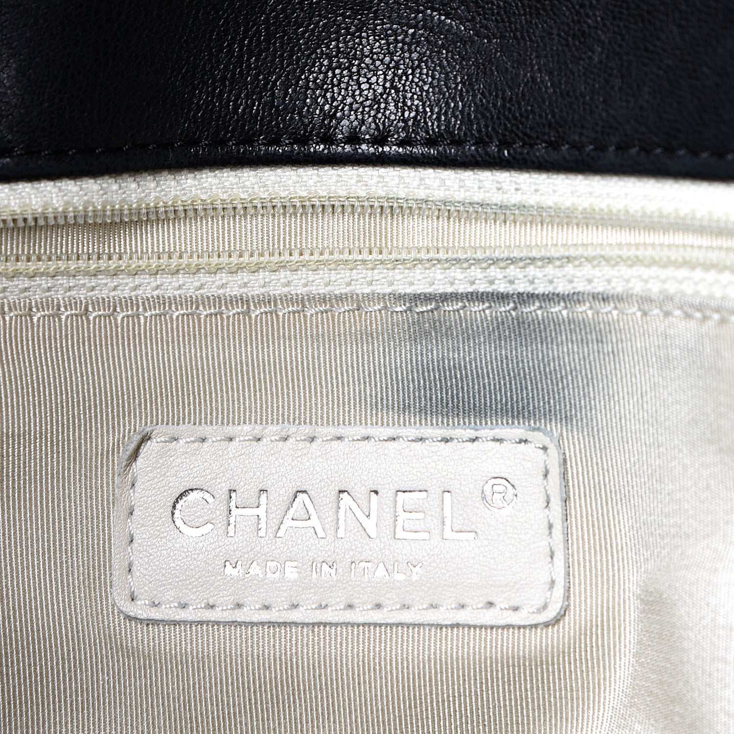 Chanel Washed Lambskin Quilted Maxi Chain Around Flap Black 5 of 9