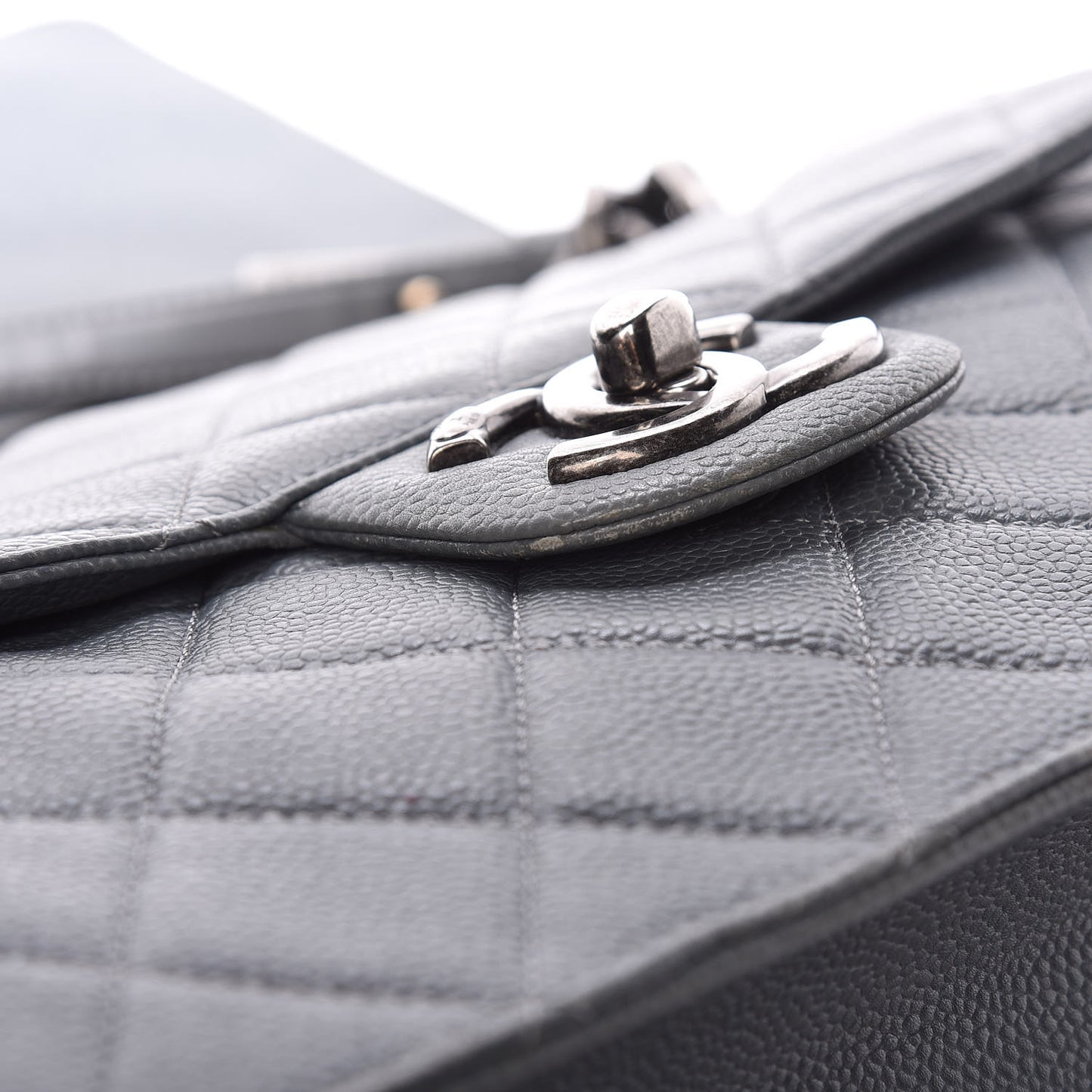 Caviar Quilted Large Retro Class Flap Grey