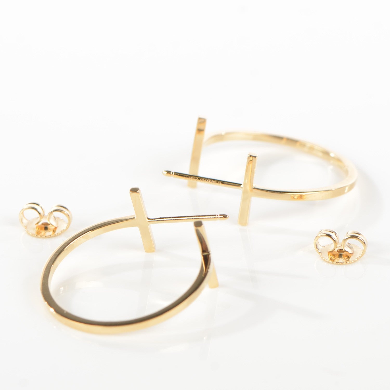 Tiffany 18K Yellow Gold Medium T Wire Hoop Earrings 4 of 7