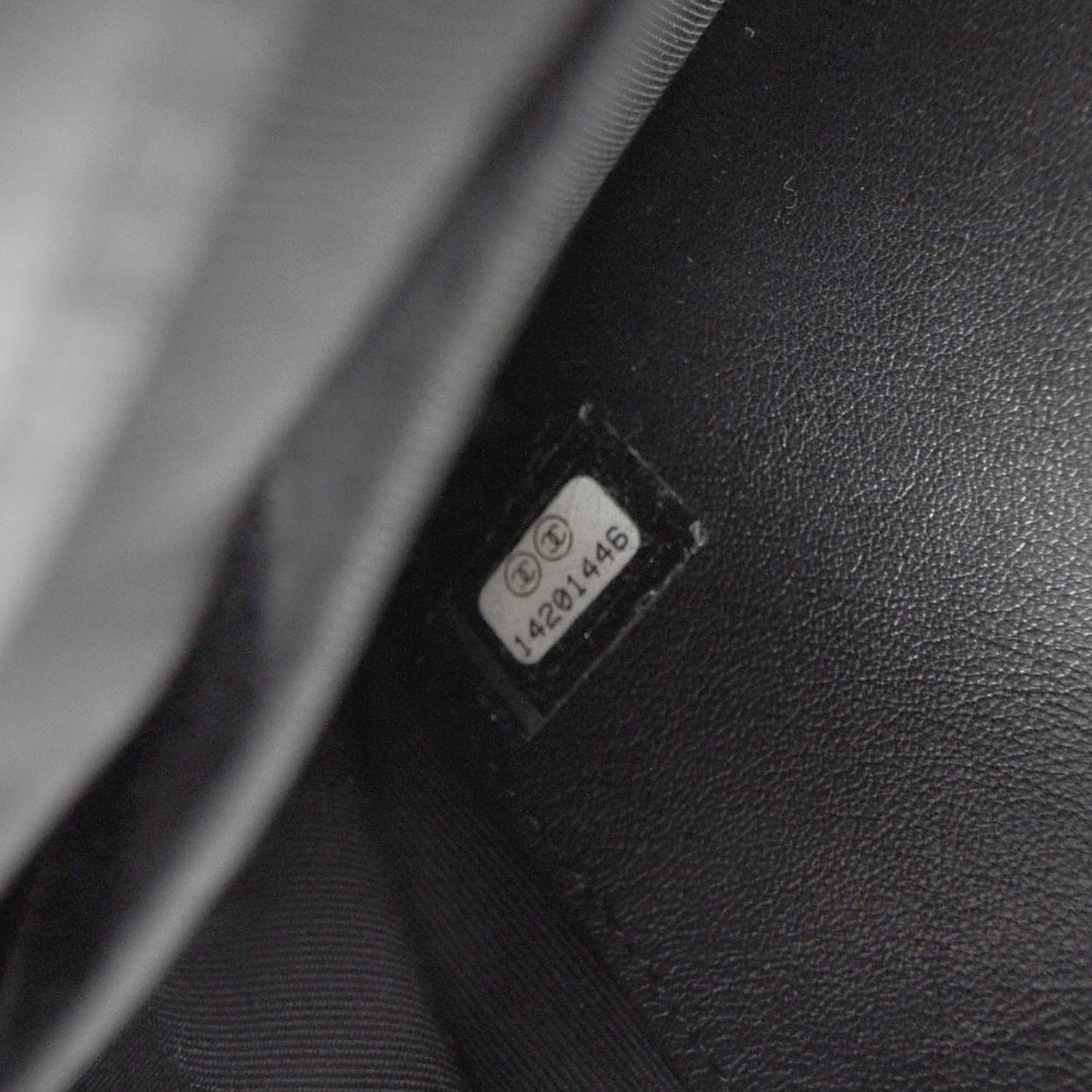 Patent Quilted Wallet On Chain Black