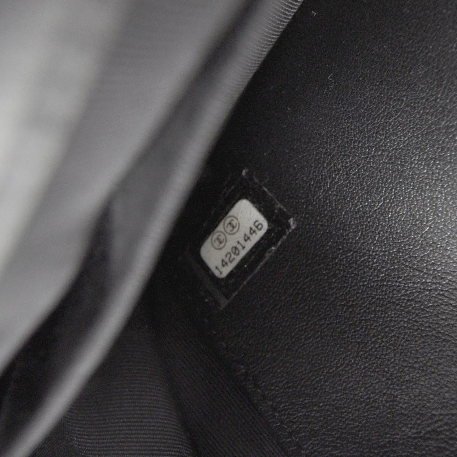 Chanel Patent Quilted Wallet On Chain Black 10 of 10