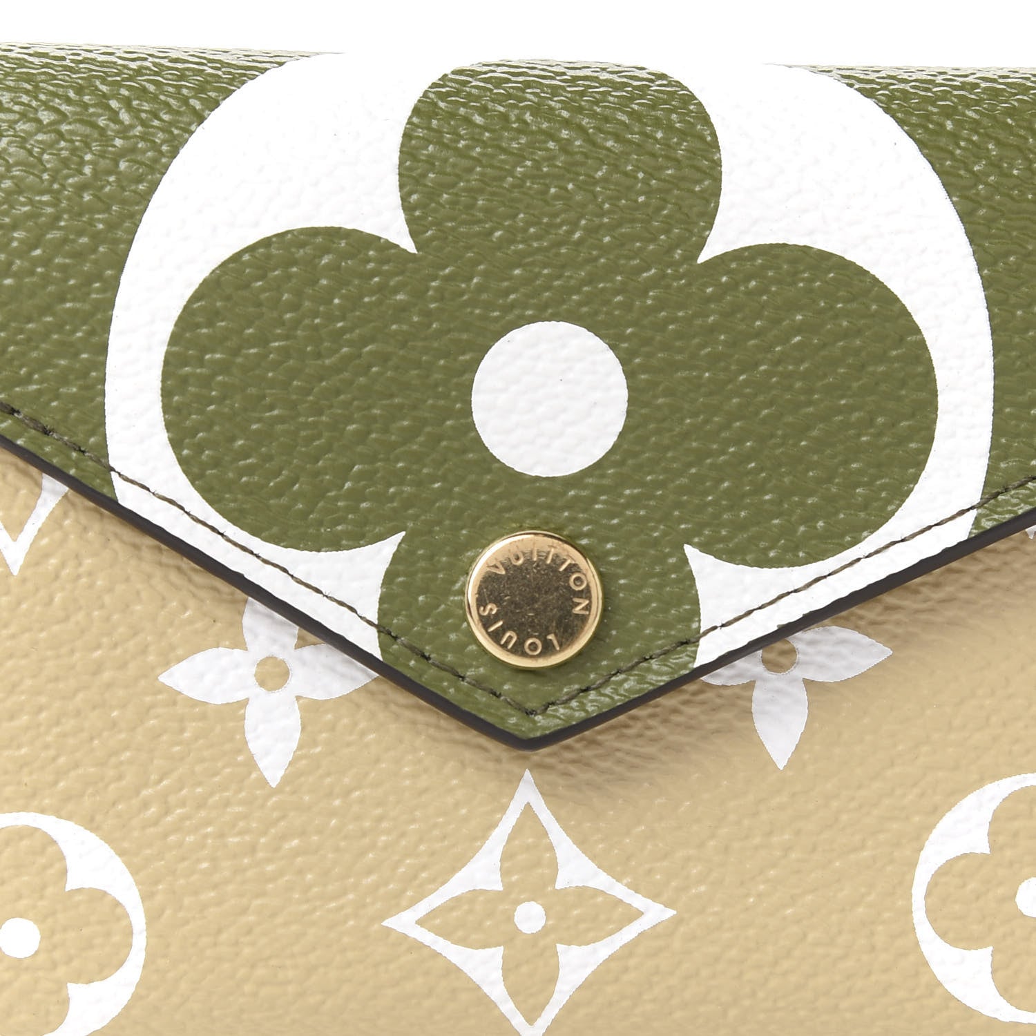 Louis Vuitton Monogram Giant Zoe Wallet Kaki 9 of 10