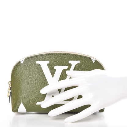 Louis Vuitton Monogram Giant Cosmetic Pouch Kaki 2 of 8