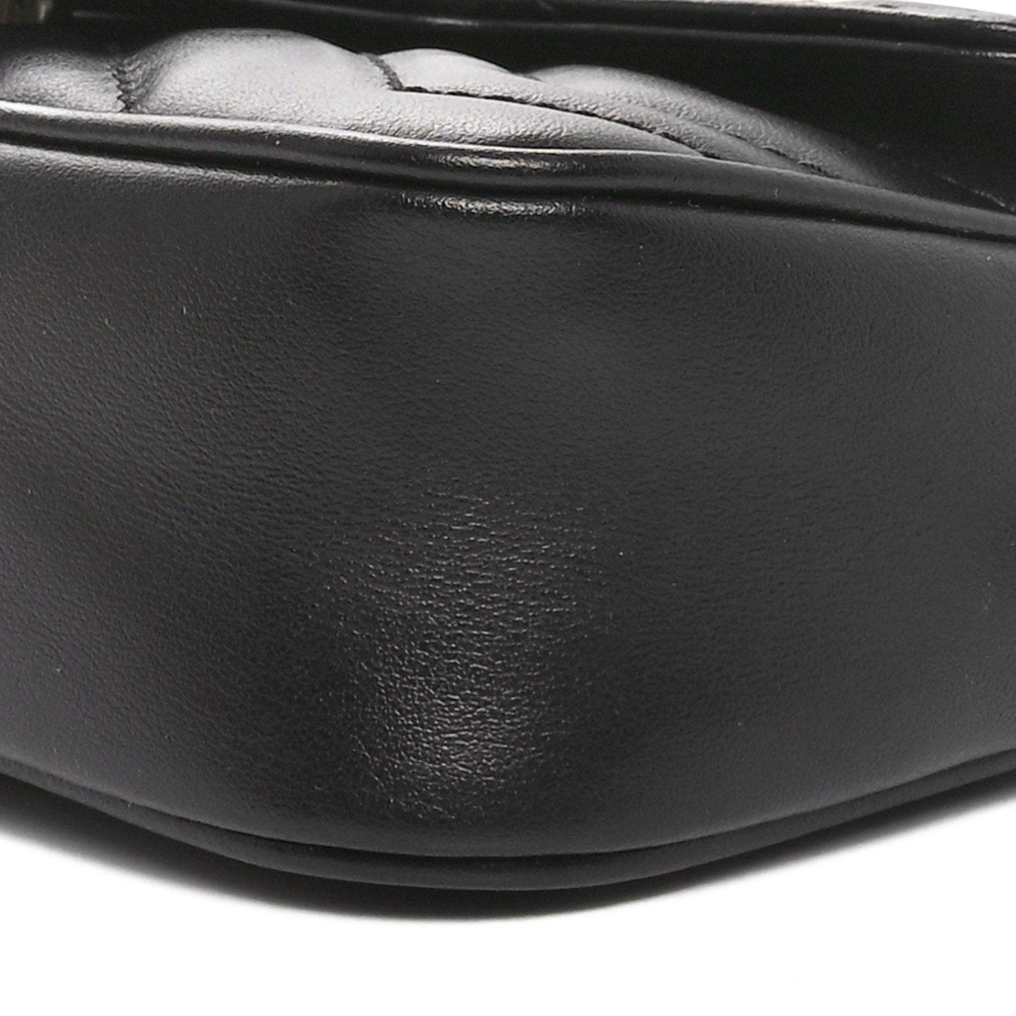 Calfskin Matelasse Monochrome GG Marmont Chain Belt Bag Black