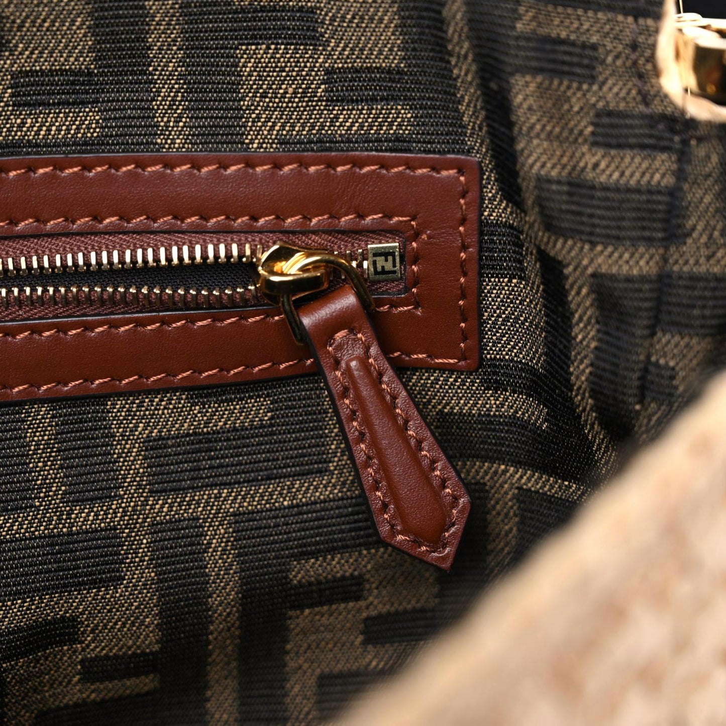Straw Vitello King Woven Baguette Natural Ghianda
