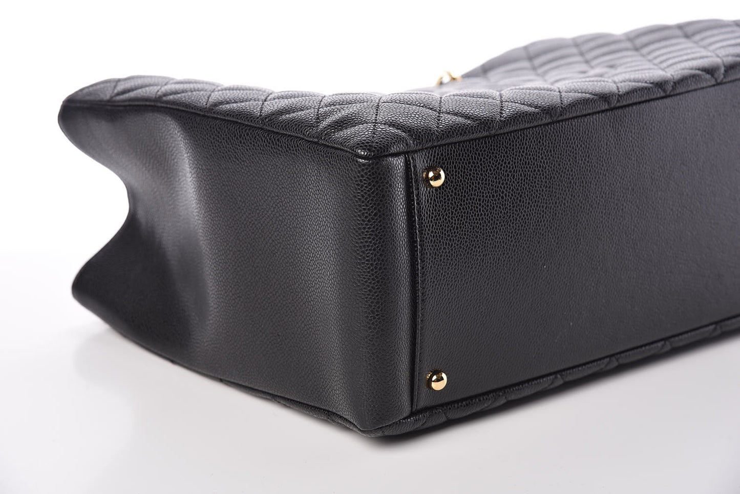 Caviar Quilted XL Grand Shopping Tote GST Black
