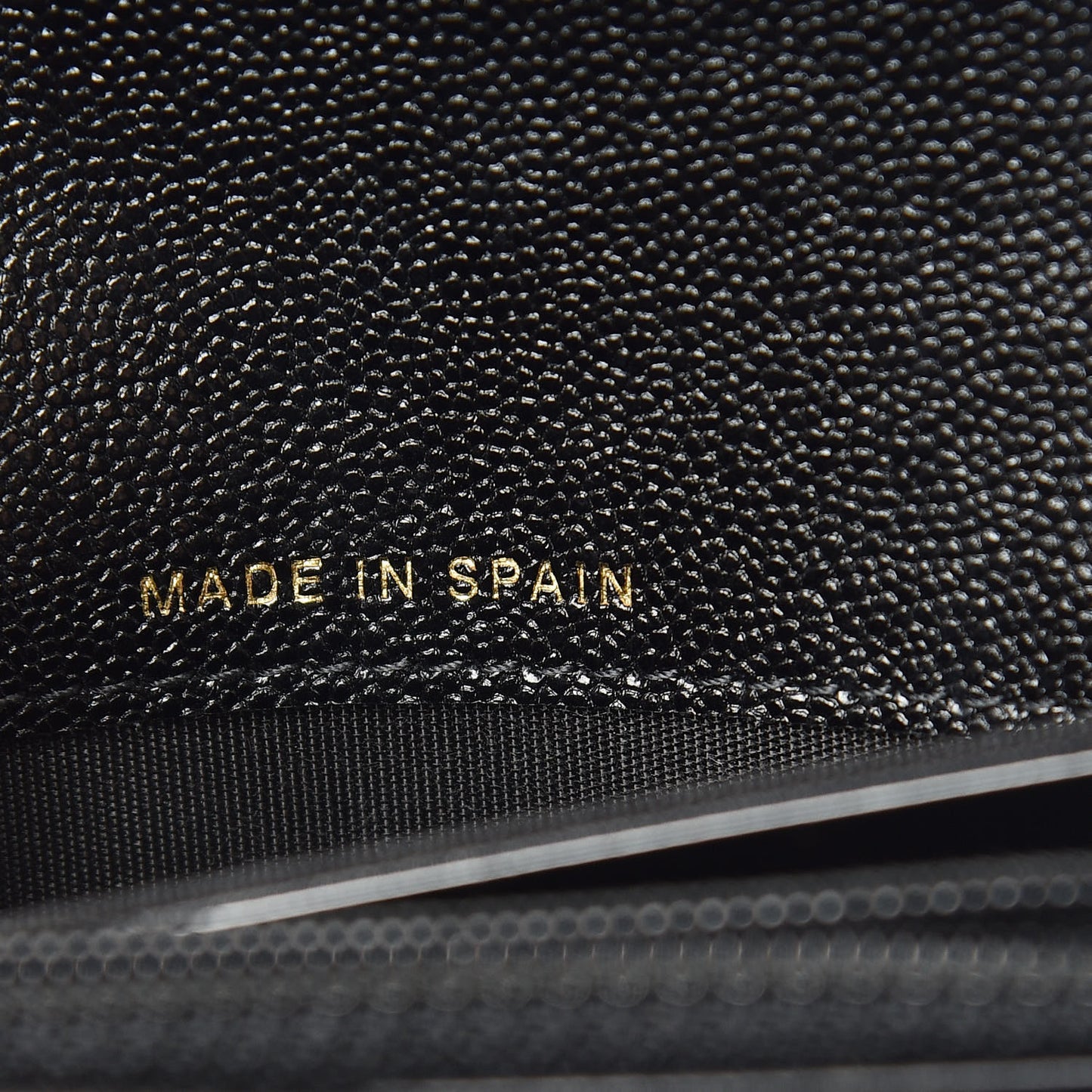 Caviar Quilted Medium Boy Flap Wallet Black