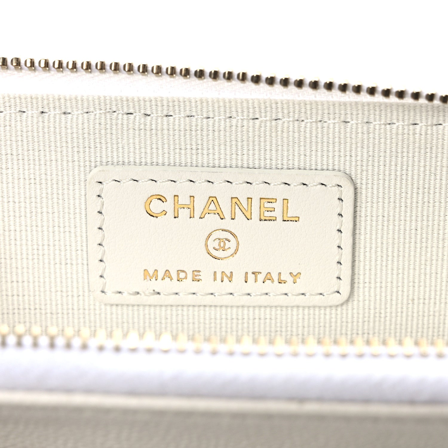 Chanel Caviar Quilted CC Zip Around Card Holder White 5 of 7