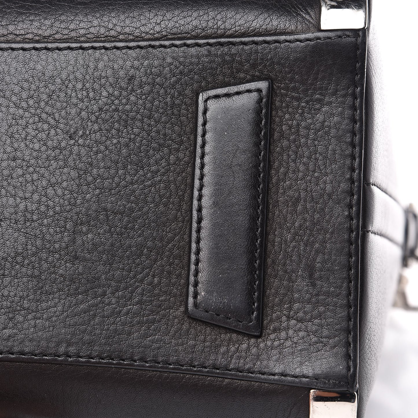 Sugar Goatskin Small Metal Corner Antigona Black
