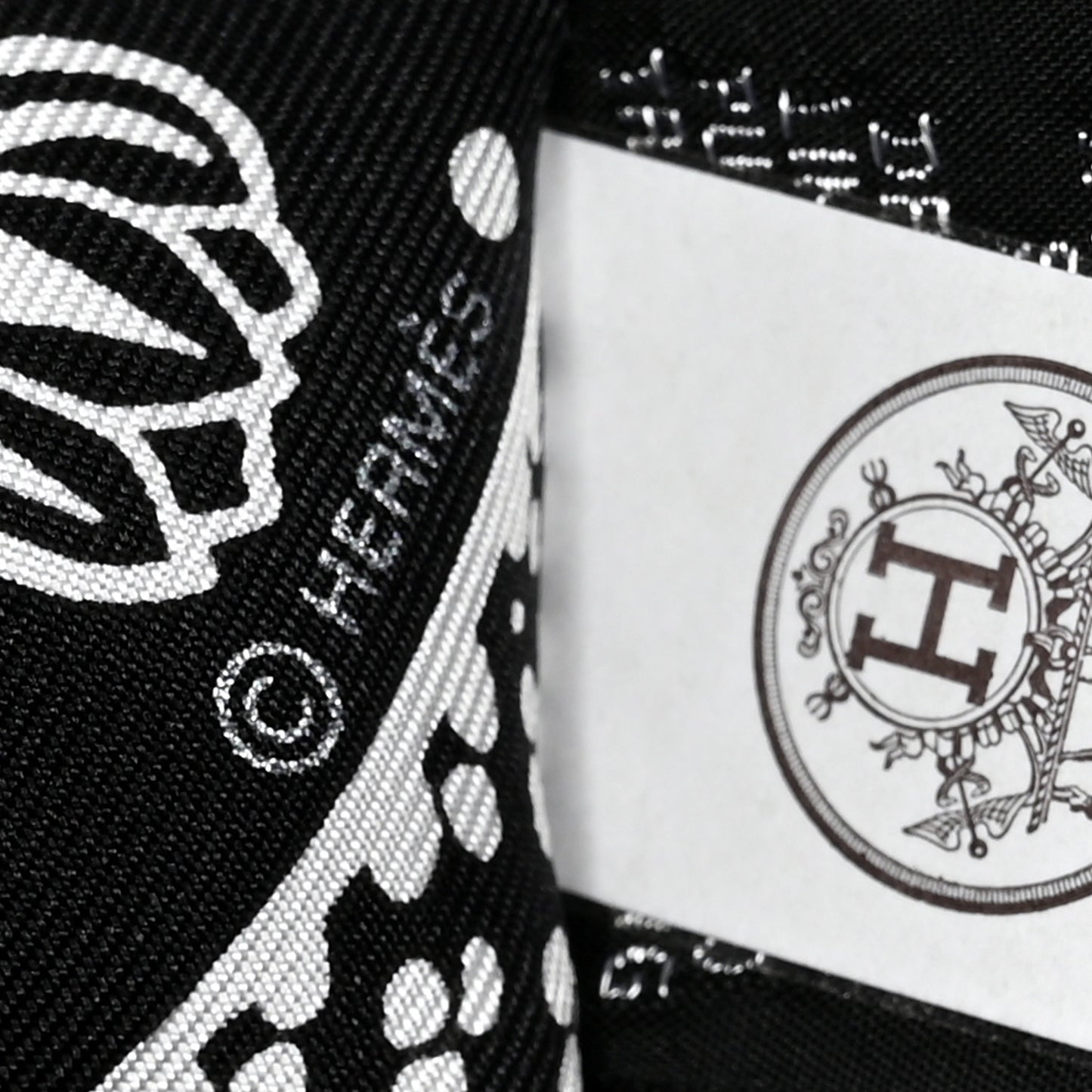 Silk Les Leopards Twilly Black White