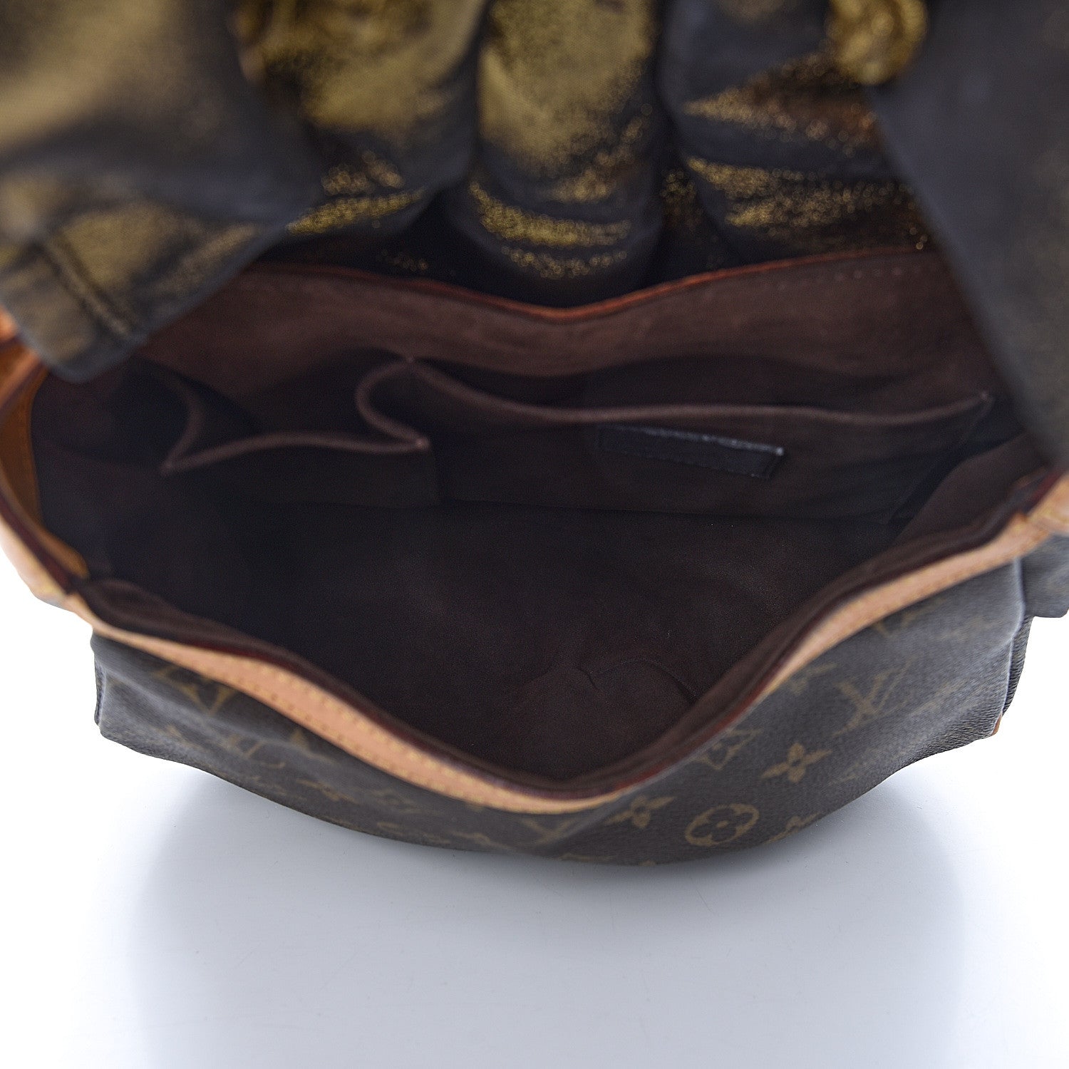 Louis Vuitton Monogram Kalahari PM 5 of 16