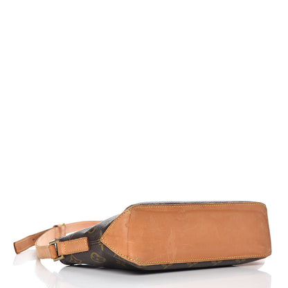 Louis Vuitton Monogram Trotteur 4 of 17