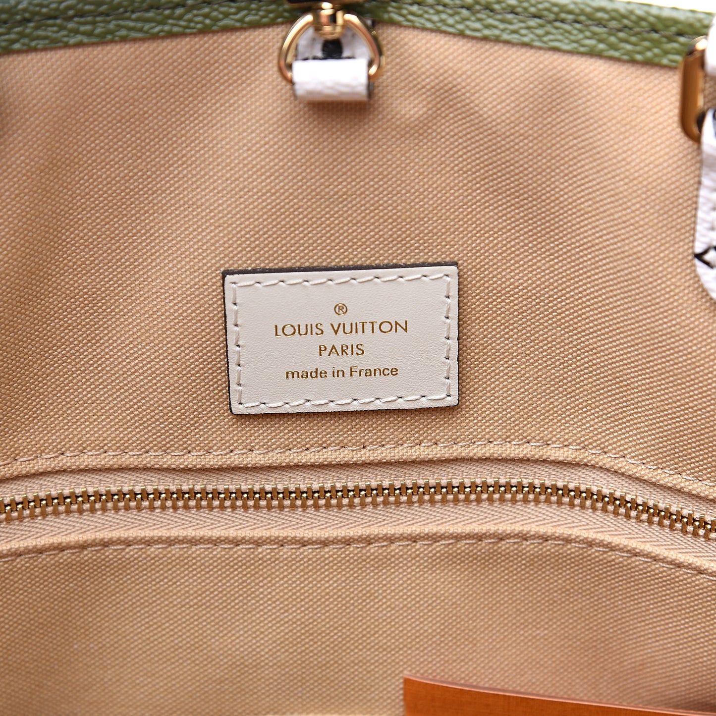 Monogram Giant Onthego GM Kaki Beige
