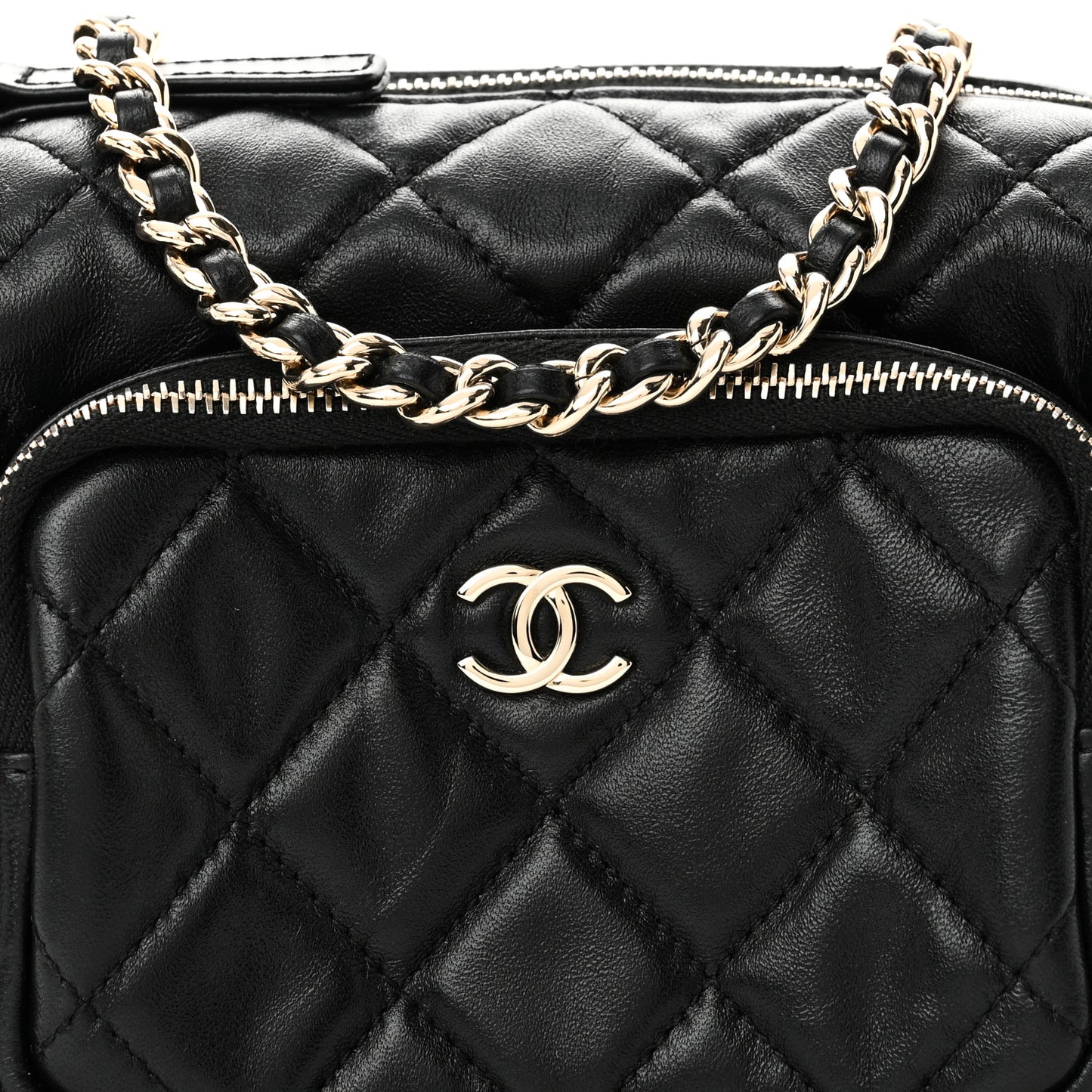 Shiny Crumpled Lambskin Quilted Small Preppy Pocket Camera Case Black