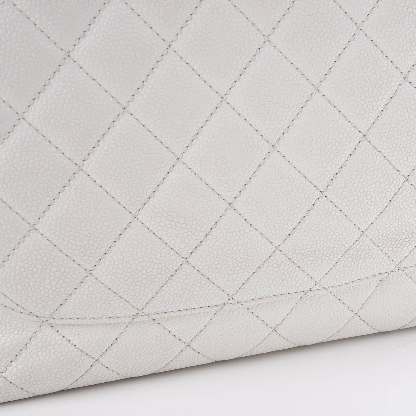 Caviar Quilted Grand Shopping Tote GST White