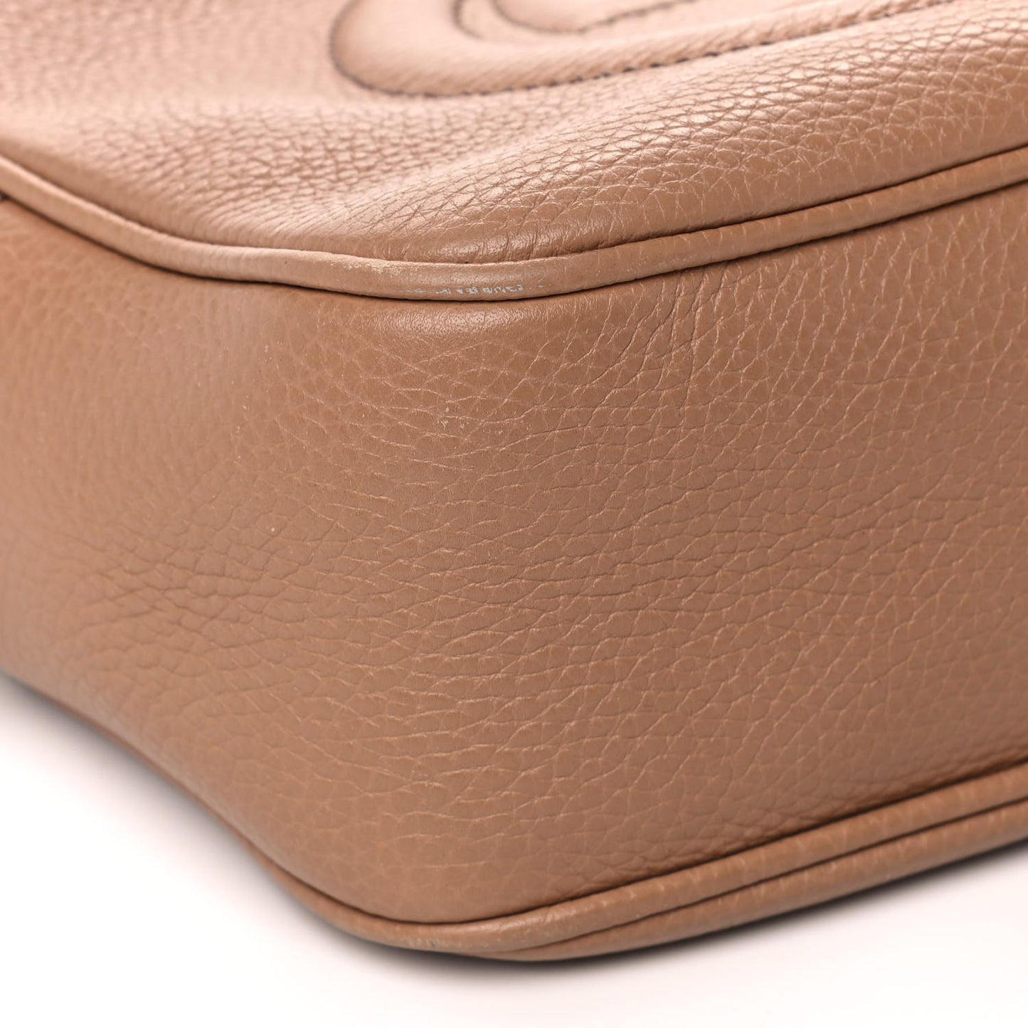 Pebbled Calfskin Small Soho Disco Bag Camelia