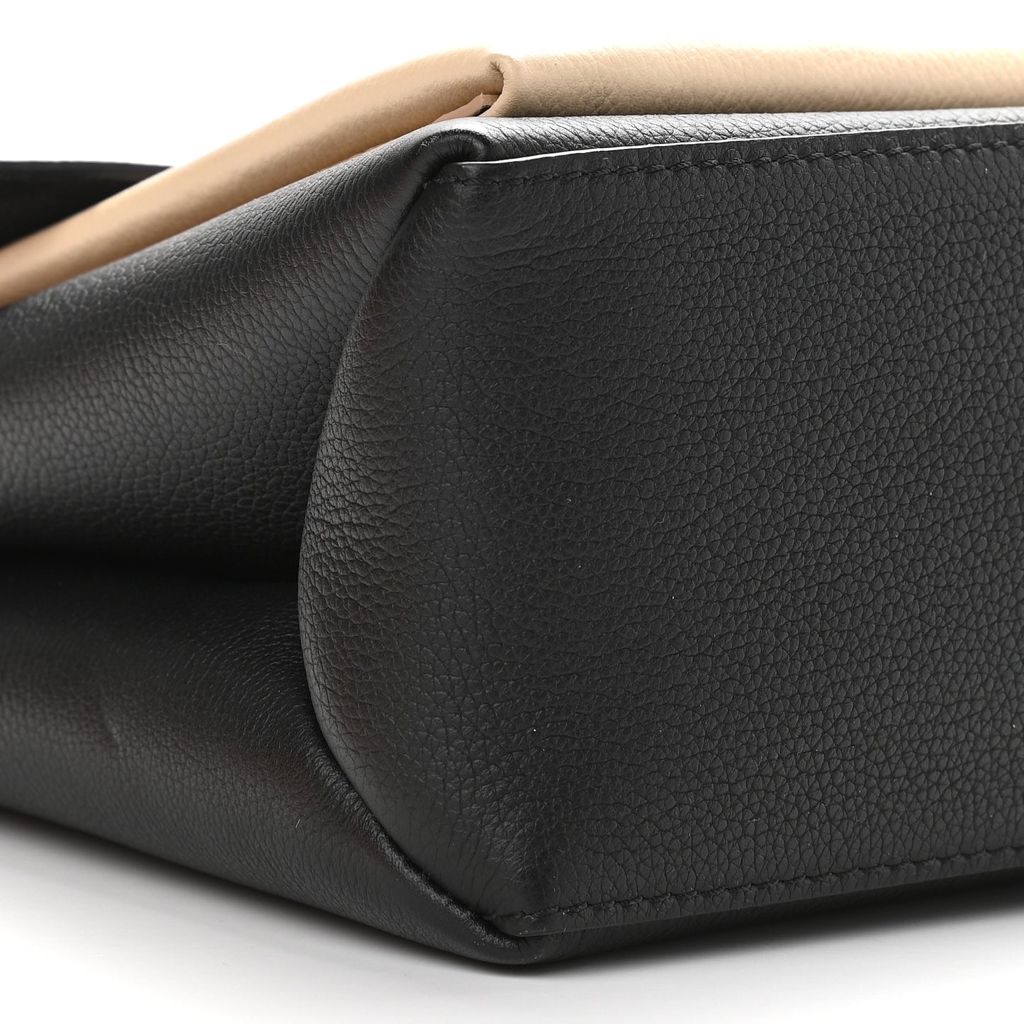 Soft Calfskin My Lockme Top Handle Vanille Black