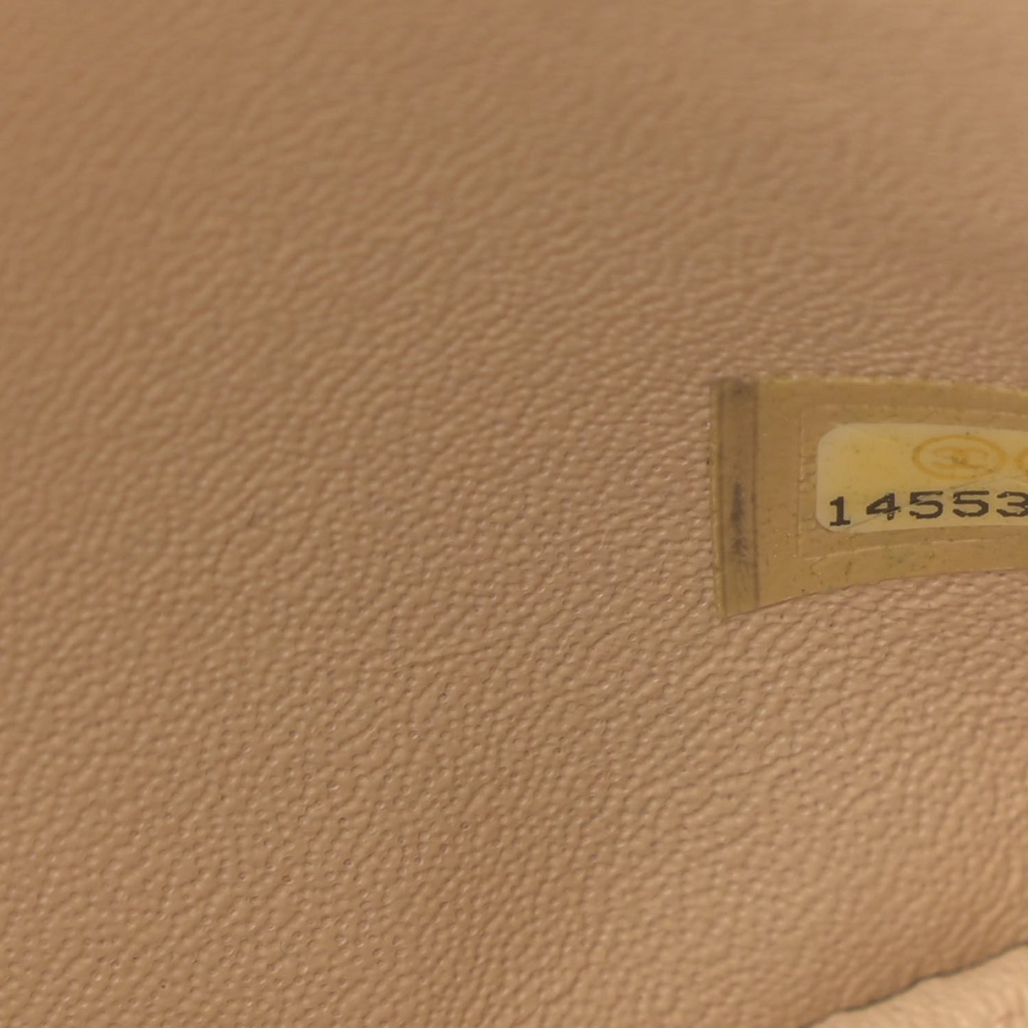 Caviar Quilted Jumbo Double Flap Beige Clair
