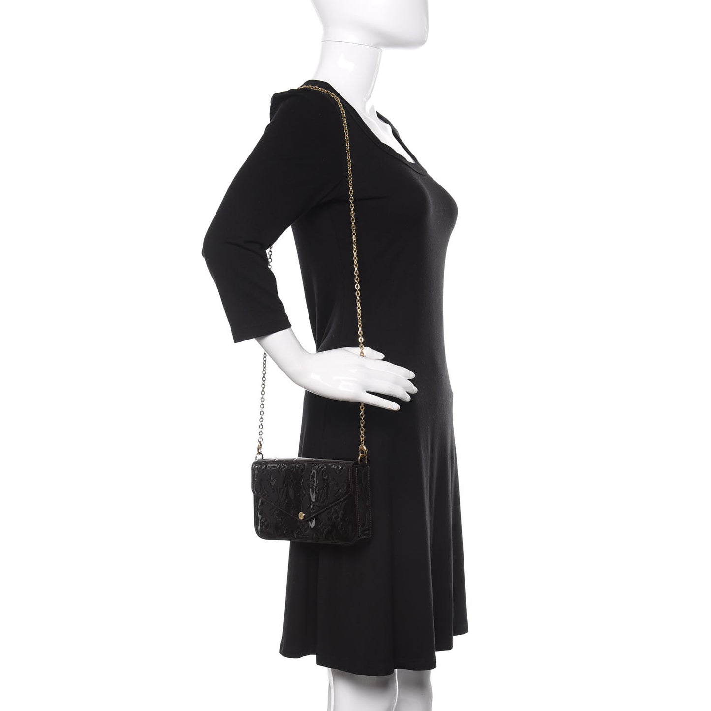 Vernis Pochette Felicie Chain Wallet Amarante