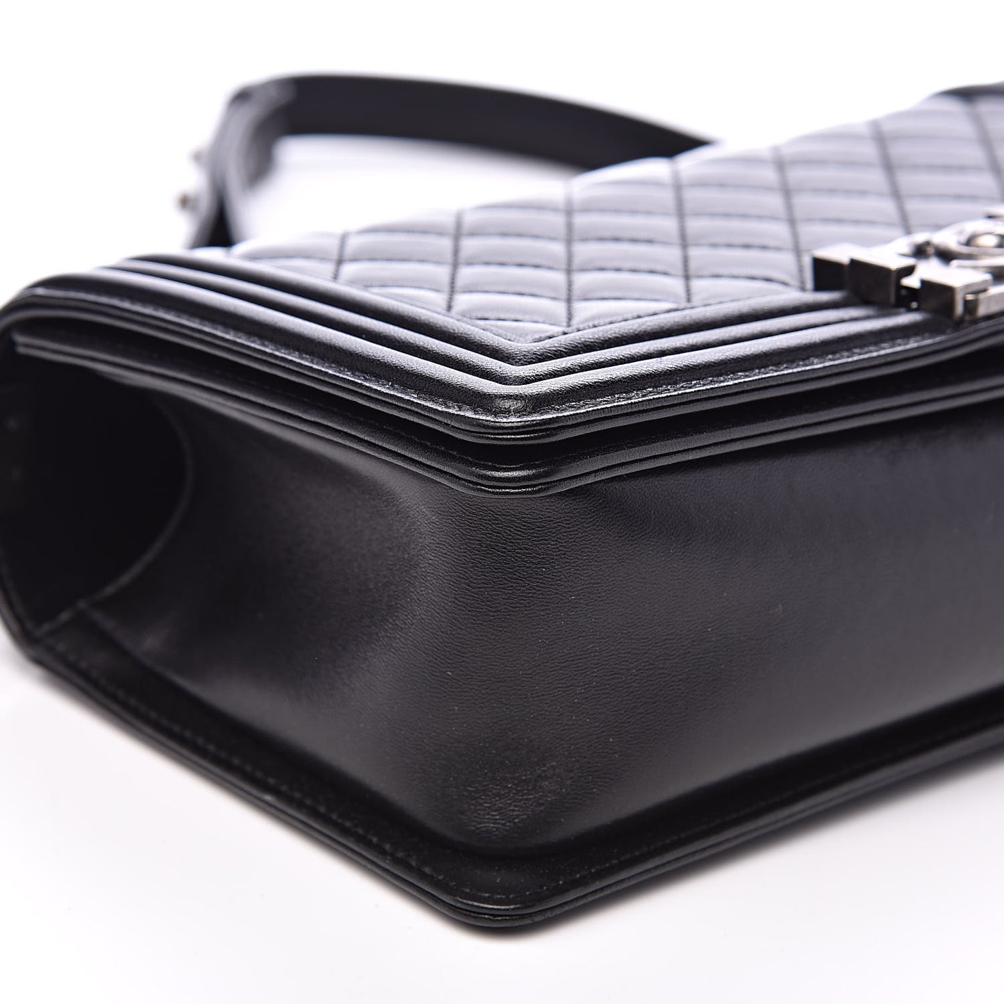 Lambskin Quilted Medium Boy Flap Black