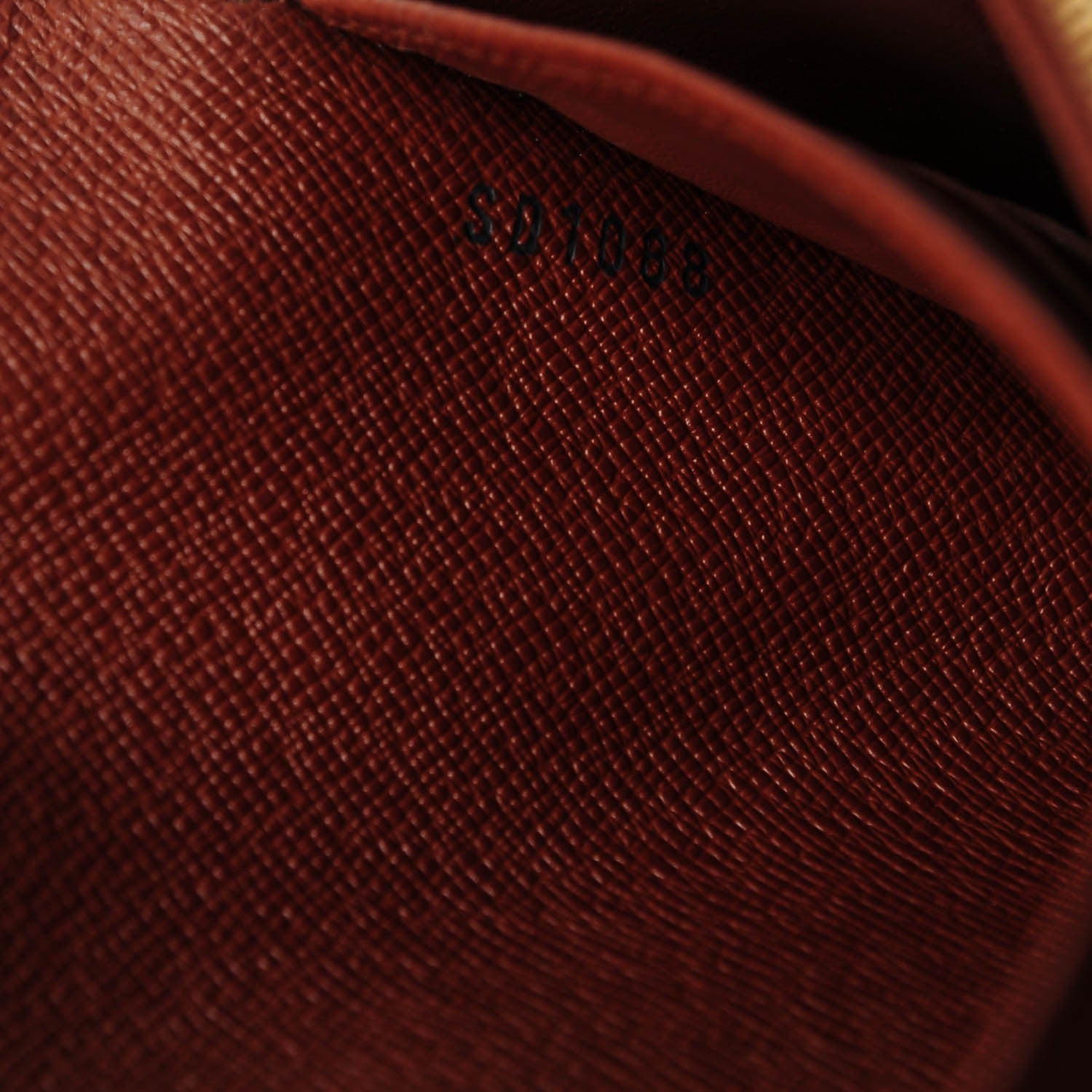 Louis Vuitton Monogram Sarah Wallet 8 of 9