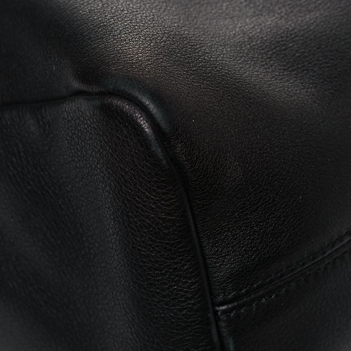 Calfskin Zipper Strap Hobo Black