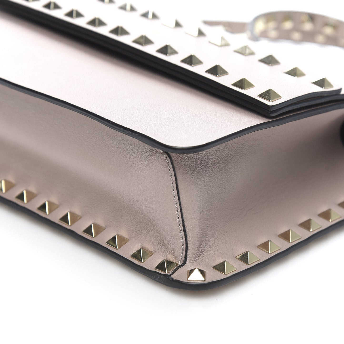 Vitello Rockstud Side Slip Crossbody Poudre