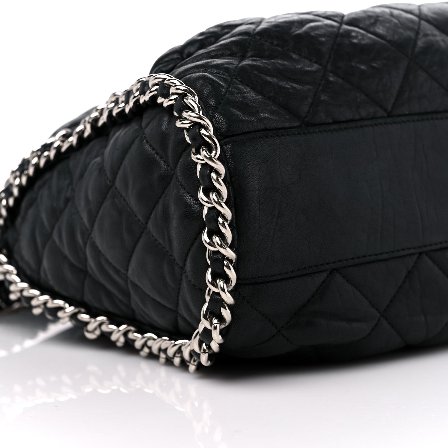 Washed Lambskin Chain Around Hobo Black