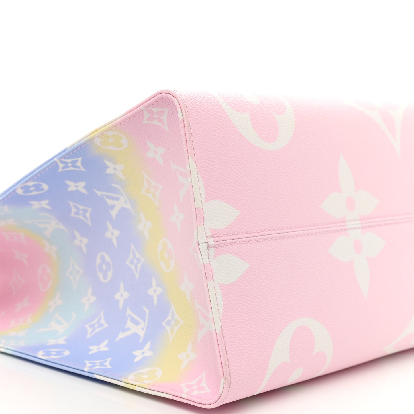 Monogram Escale Onthego GM Pastel