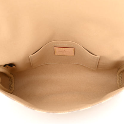 Louis Vuitton Damier Azur Favorite MM 5 of 11