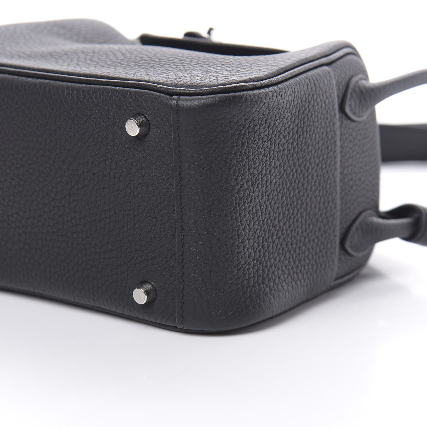 Taurillon Clemence Mini Lindy 20 Black