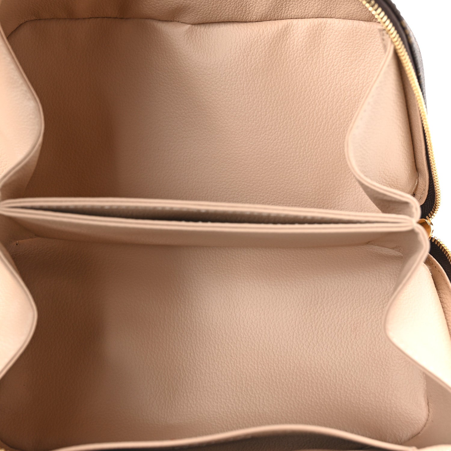 Louis Vuitton Monogram Toiletry Bag 4 of 8