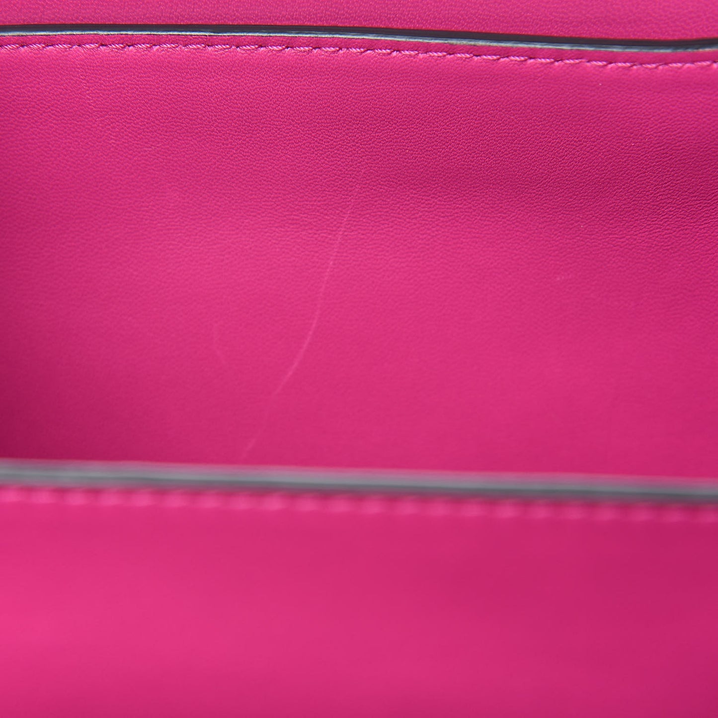 Shiny Nappa L'Amour Rockstud Shoulder Bag Fuxia