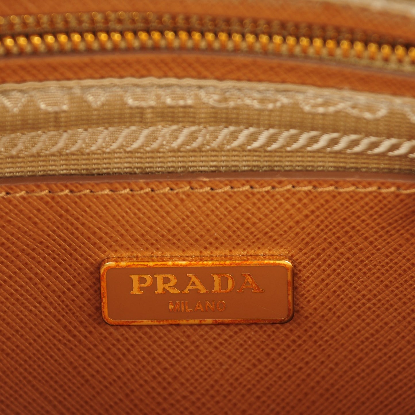 Saffiano Lux Large Zip Crossbody Bag Caramel