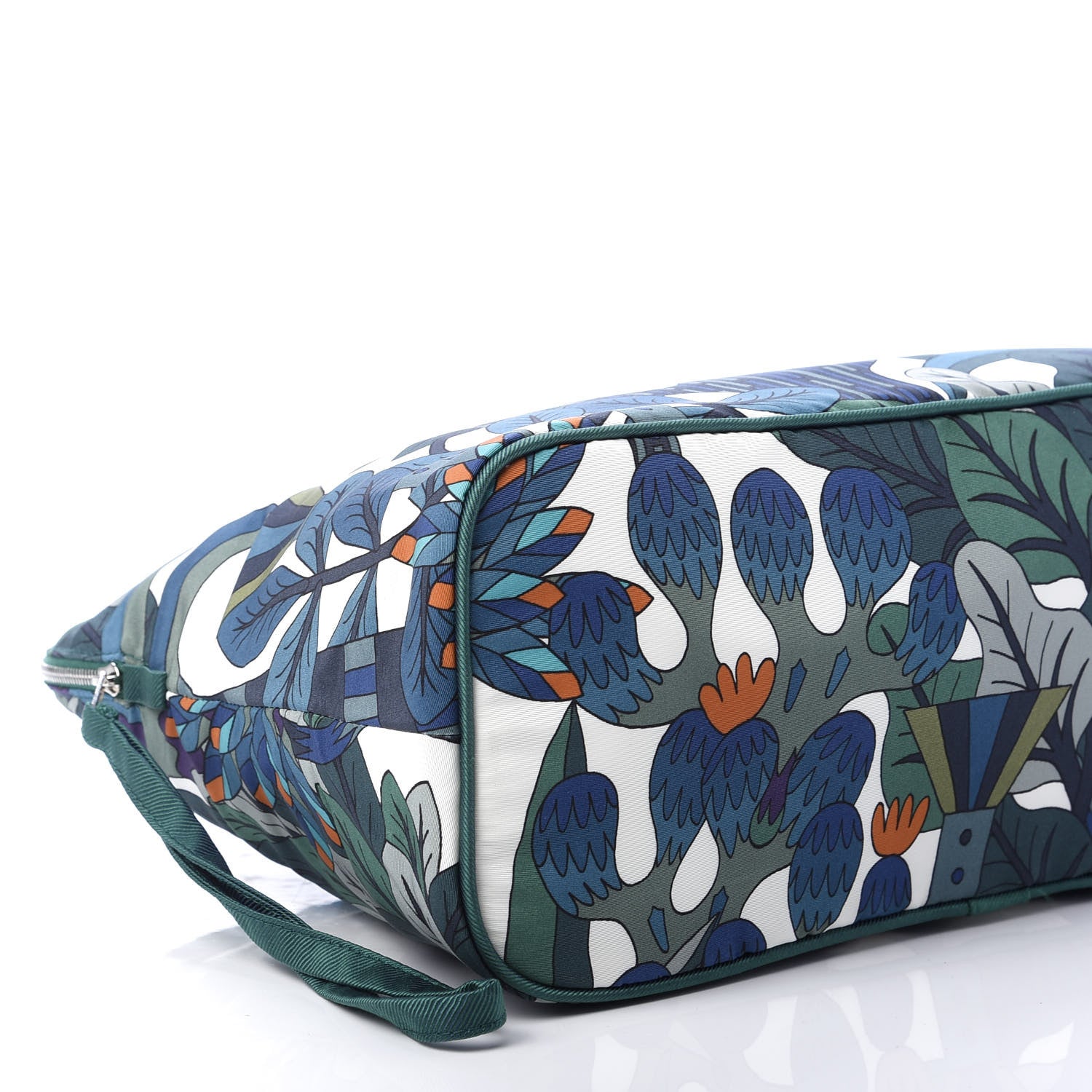 Hermes Silk Jardin D'Osier Bolide Case TGM Emerald Green 6 of 9